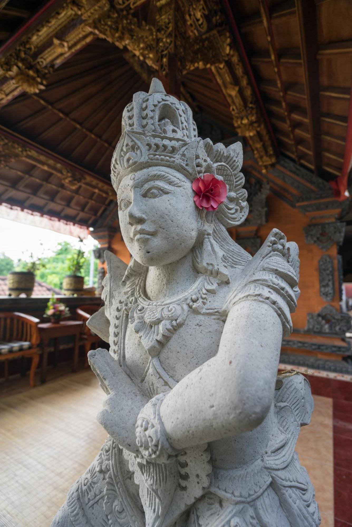 Nuaja Balinese Guest House Ubud Exterior foto