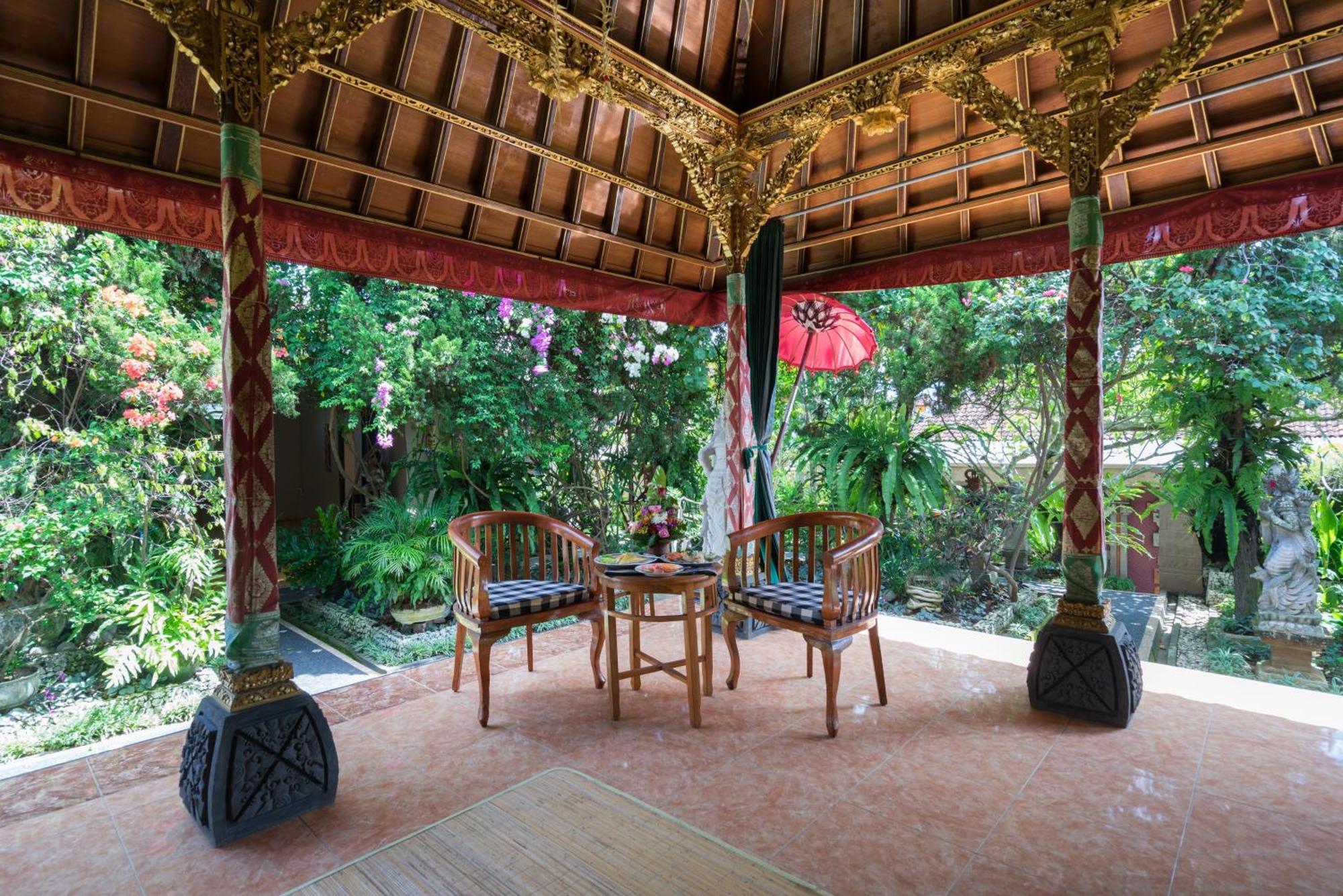 Nuaja Balinese Guest House Ubud Exterior foto